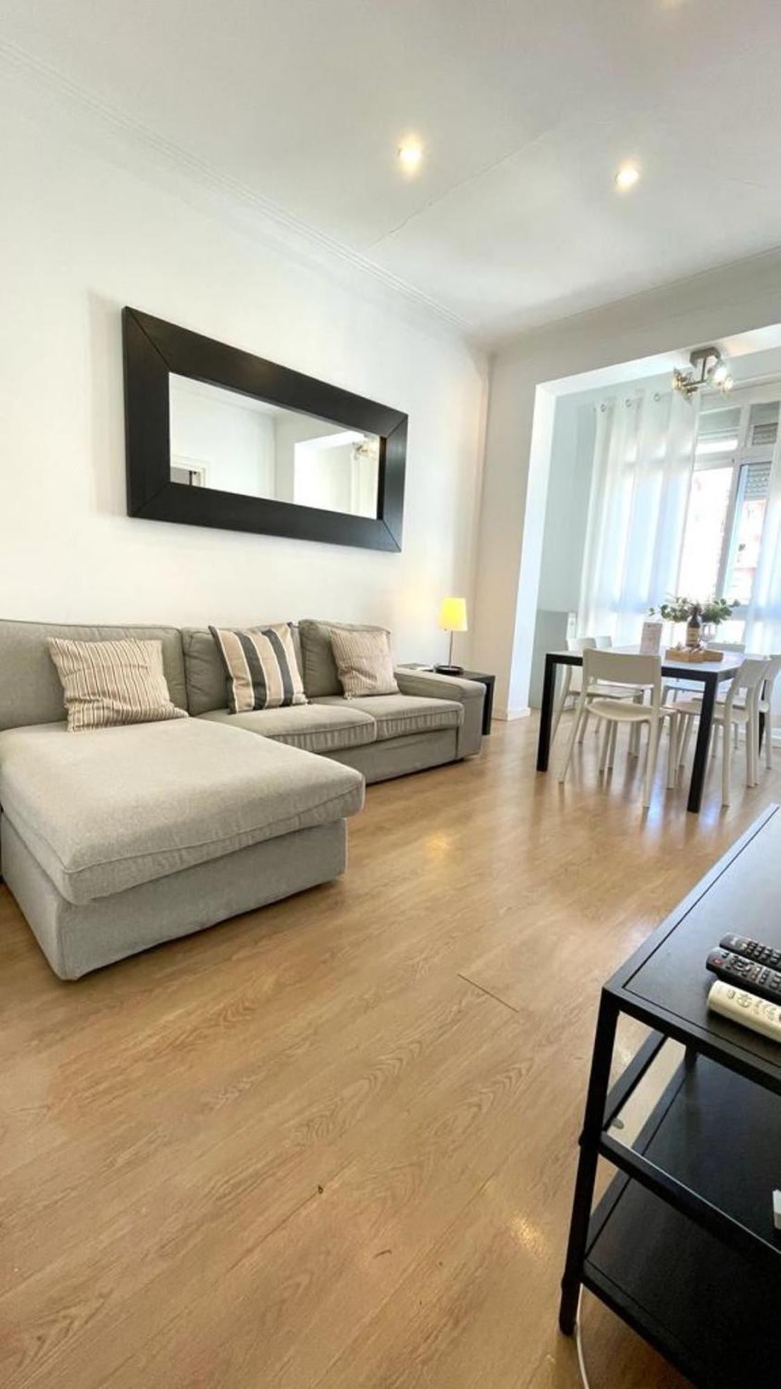 Suites4Days Sagrada Familia Apartment Barcelona Luaran gambar
